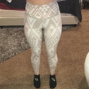 Cream aerie leggings